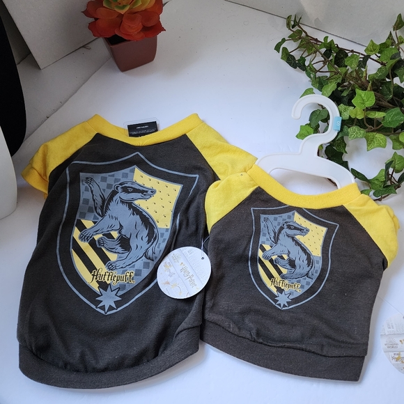2 Harry Potter Hufflepuff Pet Shirt